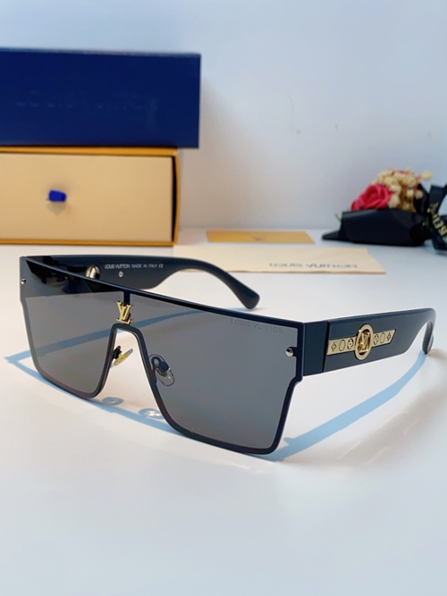 ルイヴィトンサングラス正面デザイン